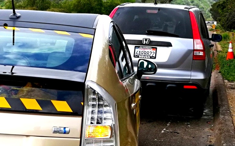 San Diego Roadside Assistance responding flat tire on the freeway